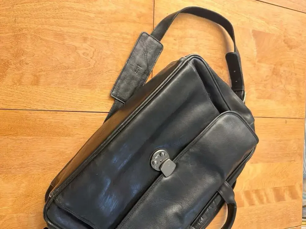 Lodis Los Angeles Black Leather Briefcase Messenger Laptop Bag